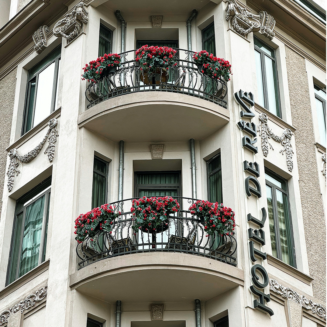 Altbausanierung in Wien – historische Fassade vor der Renovierung