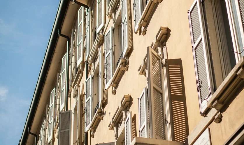 Altbausanierung Kosten Wien: Was Sie pro m² wirklich zahlen