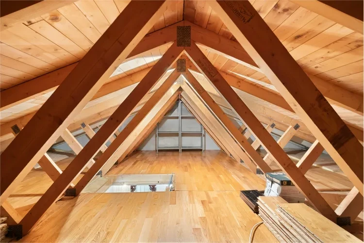 Dachausbau in Wien: Genehmigung, Kosten und Ablauf