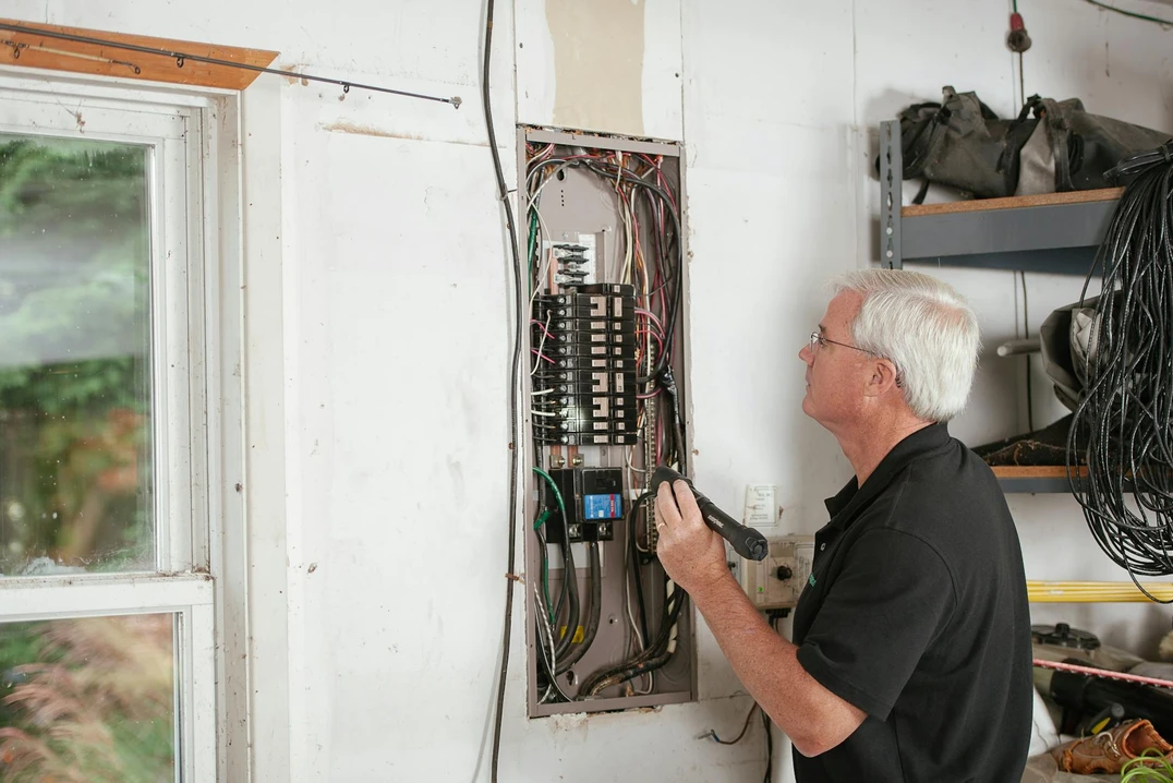Elektrobefund & Elektroservice für Hausverwaltungen in Wien